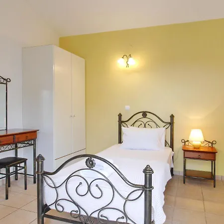 Hera * Spartia (Kefalonia)