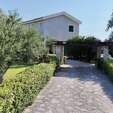 Hera Villa
